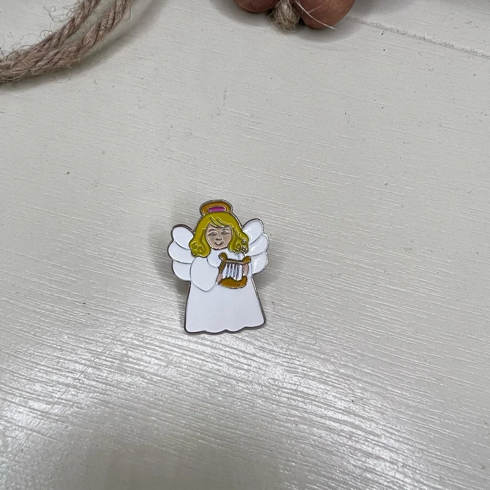 Brand New-Angel Pin